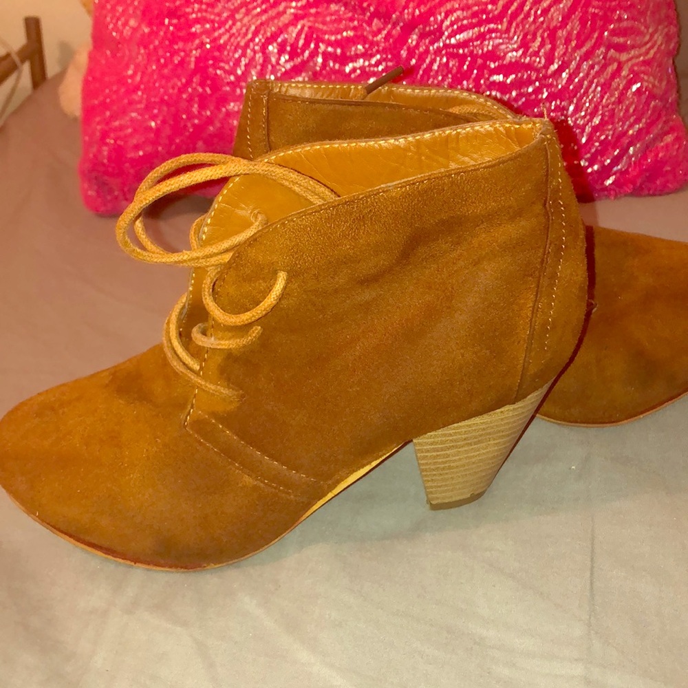 brown heels pierre Dumas